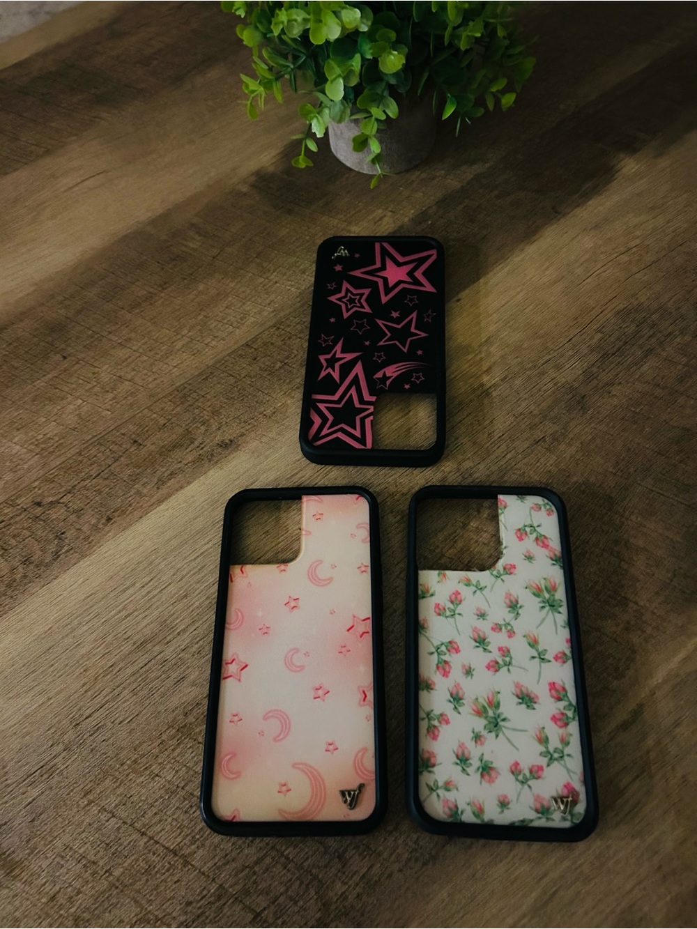 Decorative Floral & Star iPhone 14 Plus Phone Case Bundle - Black Trim